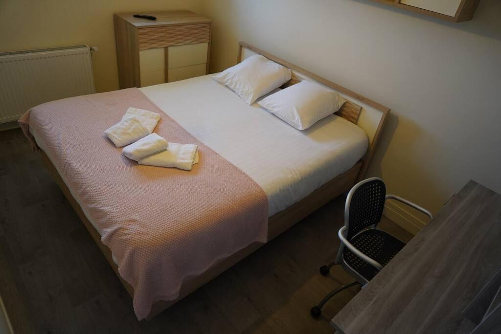 Le Paisible • Garage Privatif • Traversant • Calme Appartement Châteauroux