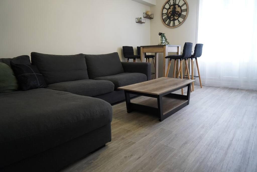 Le Paisible • Garage Privatif • Traversant • Calme Appartement Châteauroux